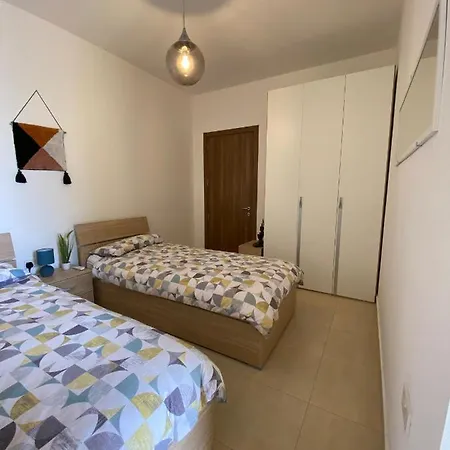 Falcon Apartamento *